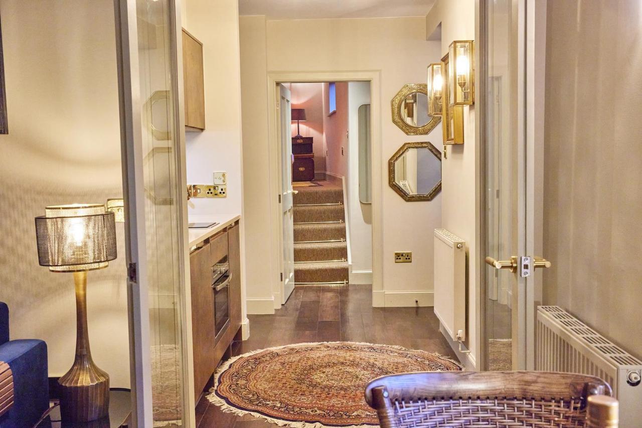 Cinnabar: Luxury, Couple's Nook In Historic Walls. Holiday home Berwick Upon Tweed
