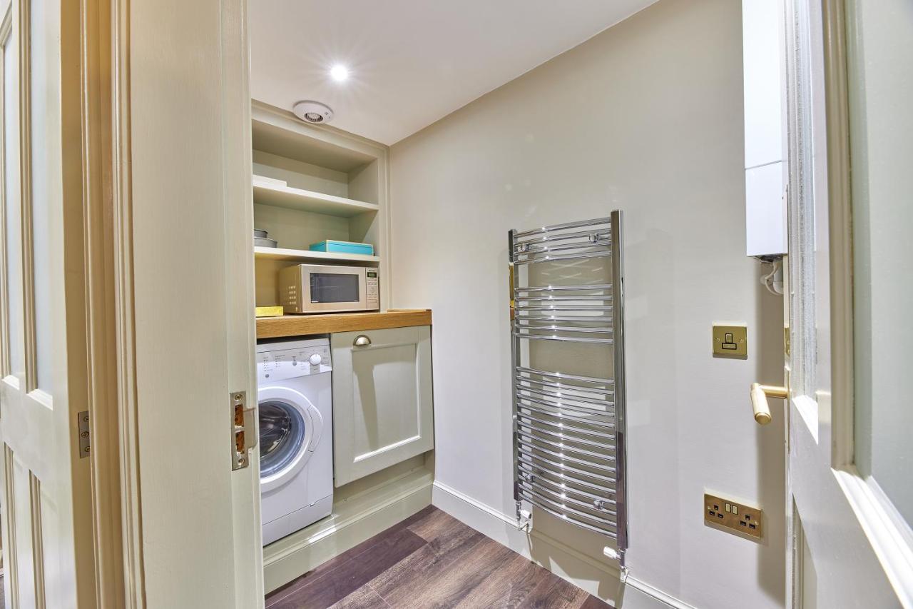 Holiday home Cinnabar: Luxury, Couple's Nook In Historic Walls. Berwick Upon Tweed